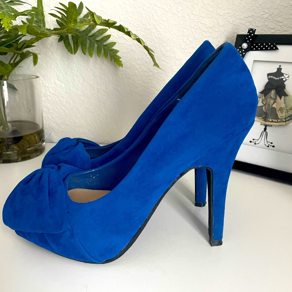 Bamboo Platform Blue Faux Suede Heels